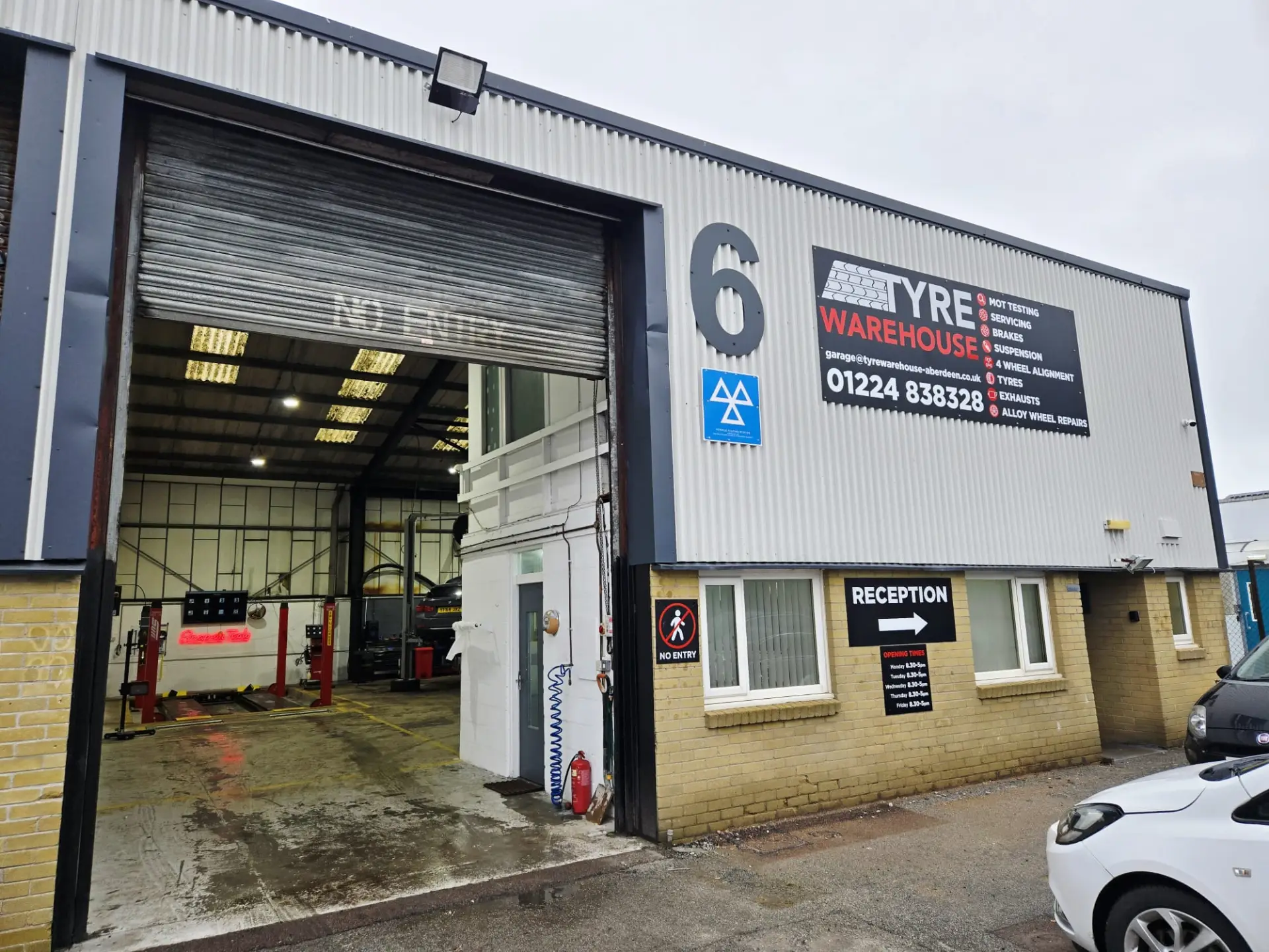 Professional garage workshop